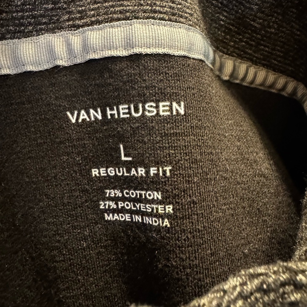 Van Heusen dark heathered gray quarter zip pullover sweater, low collar, L. - Picture 8 of 9